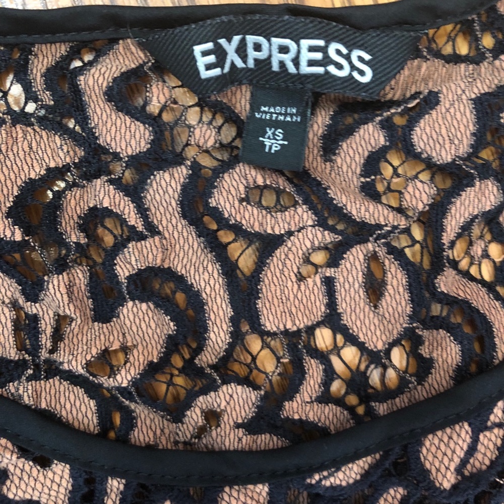 Express Lace top - Picture 3 of 3